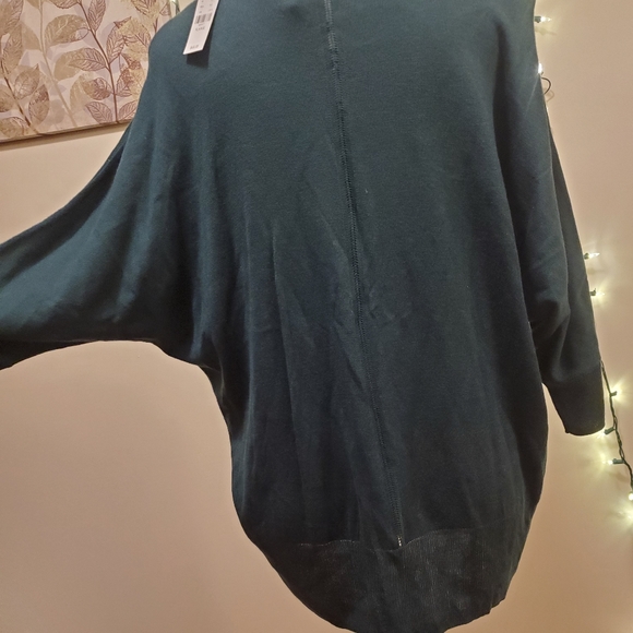 Button down sweater - Picture 7 of 9